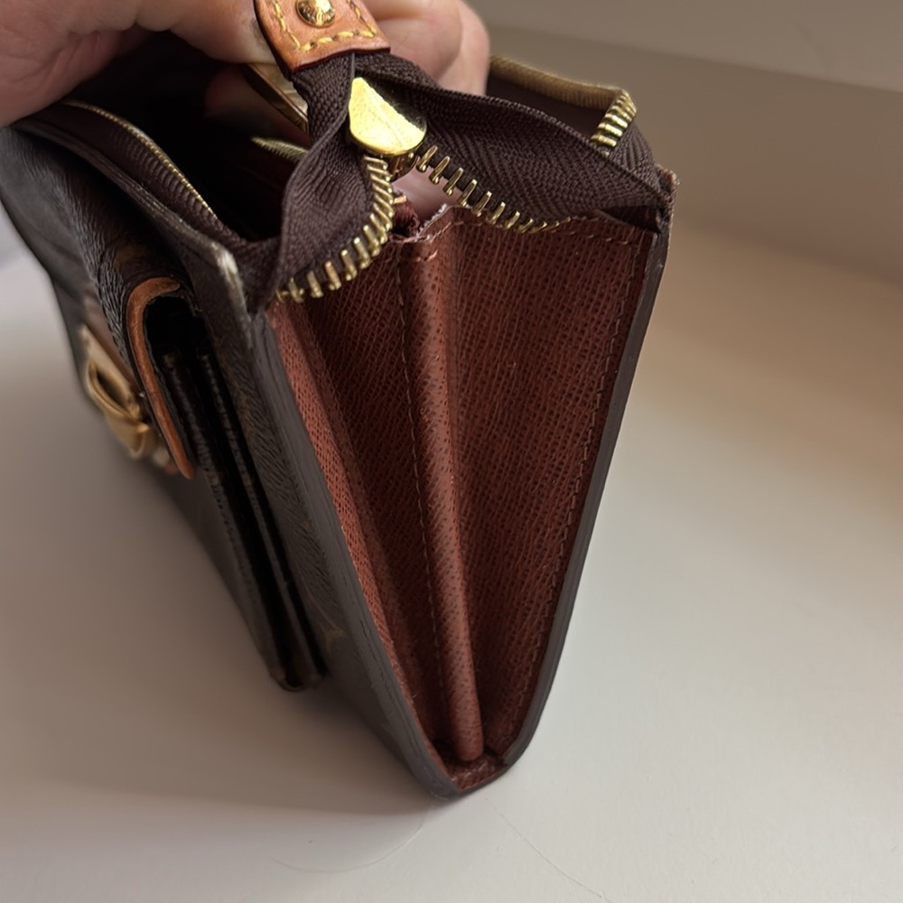 Louis Vuitton Wallet Portefeuille Astrid - Picture 7 of 12